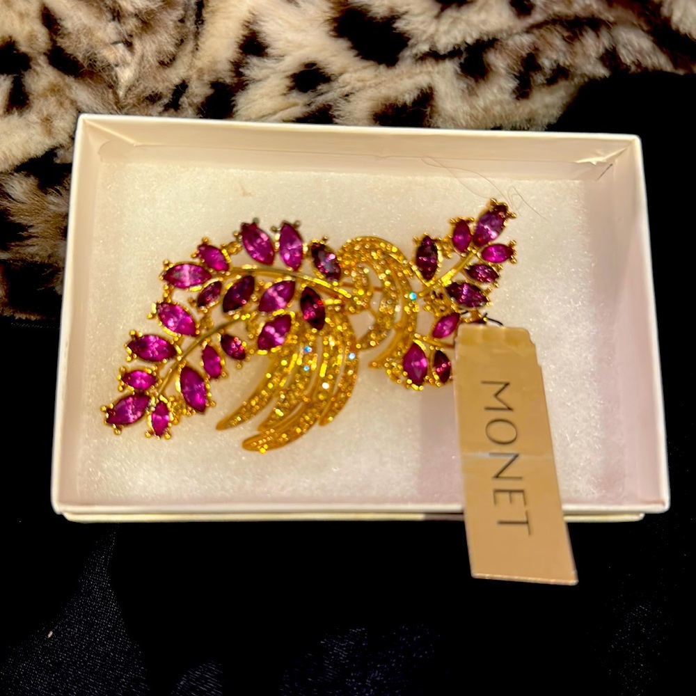 Monet leaf brooch